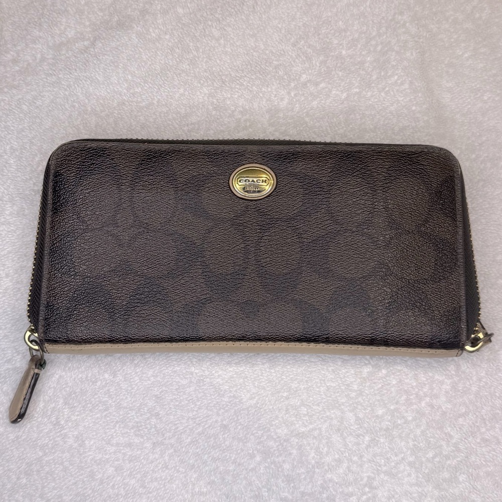 Coach Peyton Signature Accordion zip around wallet (F50180), canvas & leather